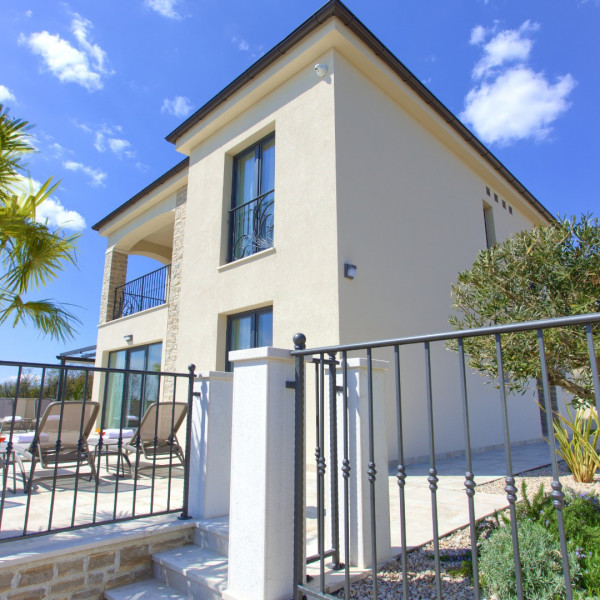 Villa Allegra , Villa Allegra with pool and gym, Krk - Croatia Garica, Vrbnik